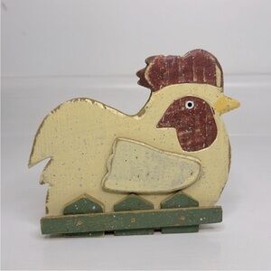 Vintage Handmade 🐓 Painted Wooden Chicken Roosting on Fence Farmhouse Home Decor